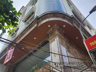 Mặt phố hồ tùng mậu, 3 mặt thoáng, siêu vip và hiếm có, làm ngân hàng, spa, showroom quá đỉnh.