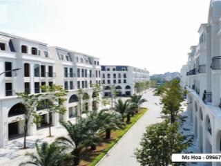 Bán gấp liền kề 33 khu ý dự án hinode royal park. diện tích 135m2 giá 33,65 tỷ.  0966 761 ***