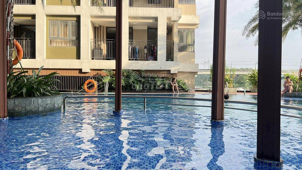 Căn hộ the eastgate( đối diện gas metro)  bán căn 1pn+ 56,8m2, giá 2ty4 bao thuế phí, view đẹp