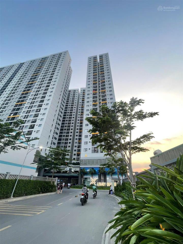 Căn hộ legacy central  bán căn góc 2pn, 2wc  60m2  b2318 giá 1tỷ8, thuận giao, hcm