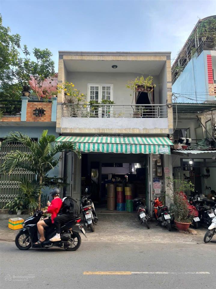 Mtkd diện tích khủng 5 x 23  9,8 tỷ tl  cách aeon tân phú 200m.  0933 532 ***