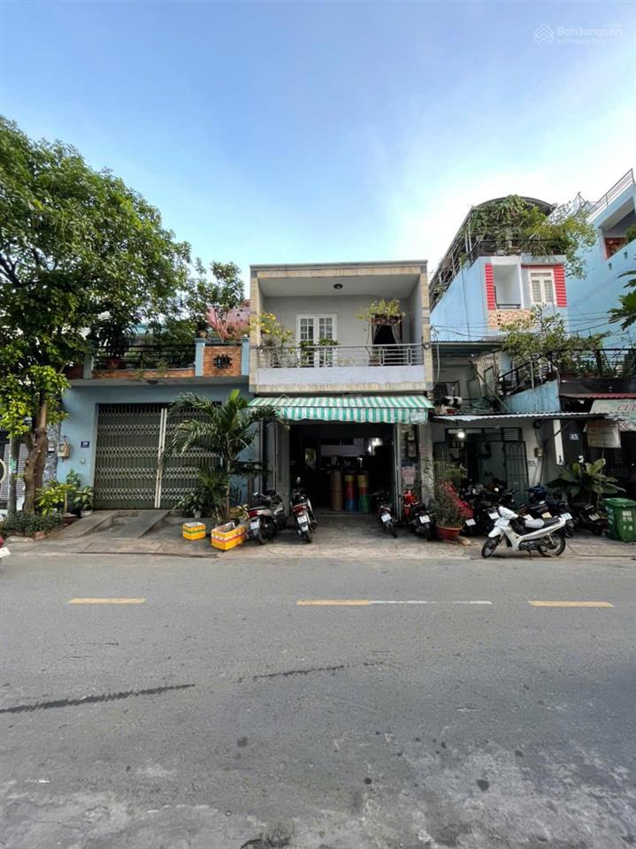 Mtkd diện tích khủng 5 x 23  9,8 tỷ tl  cách aeon tân phú 200m.  0933 532 ***