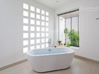 Villa sân vườn 78tr/ tháng, 350 m2 sàn, 4 phòng ngủ, full nội thất