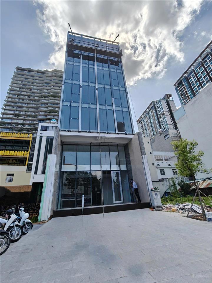 Cho thuê toà nhà trương văn bang  vip 7 tầng chỉ 220tr/ tháng