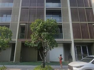Bán gấp nhà phố global city  giá chốt trong tuần này 36 tỷ đối diện công viên rẻ nhất dự án