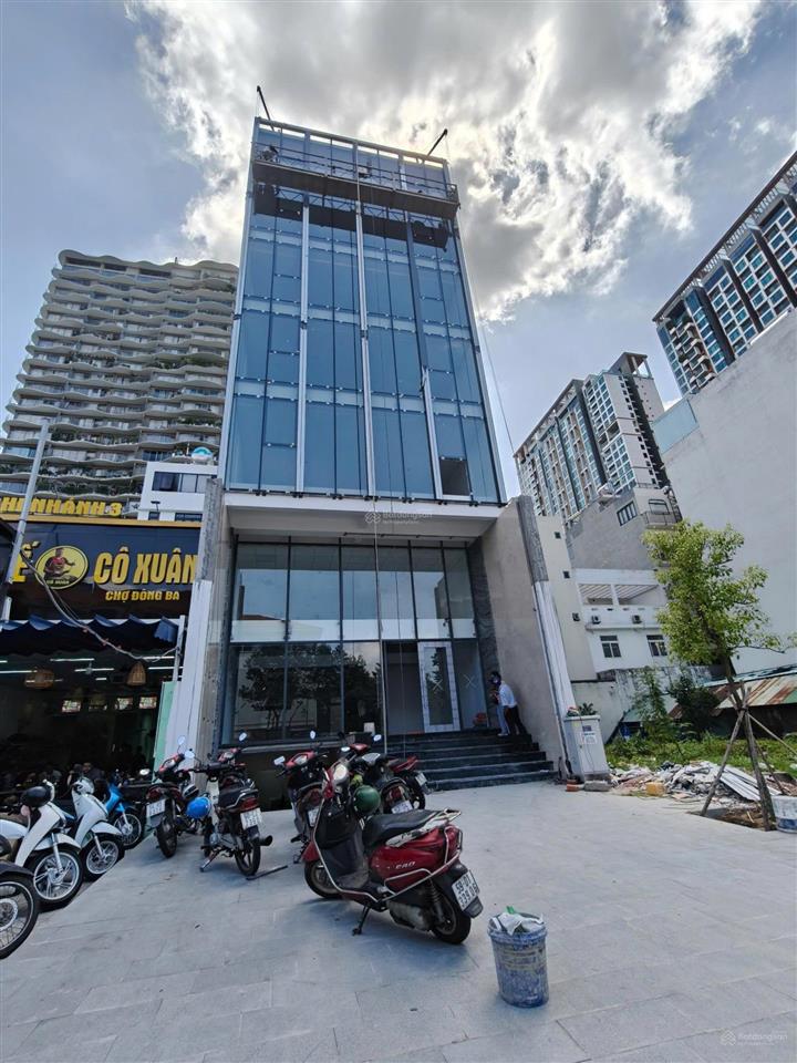 Hot  buiding trương văn bang 220tr/tháng  đẹp tuyệt vời