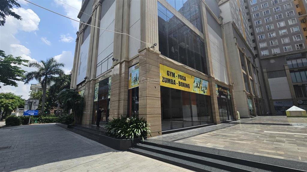 Cho thuê shophouse 3 mặt tiền  chung cư the cbd  250m2  98,5 triệu/tháng siêu đẹp