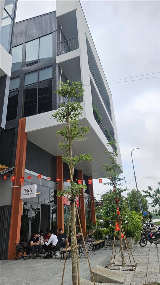 Tòa nhà thạnh mỹ lợi  góc 2 mặt tiền siêu vip  1000m2  giá 240tr/ tháng