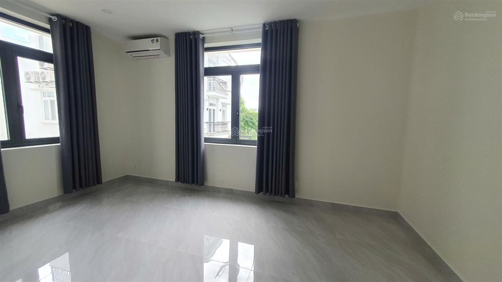 Cho thuê nhà phố 9mx18m  65tr/ tháng  nhà mới có thang máy