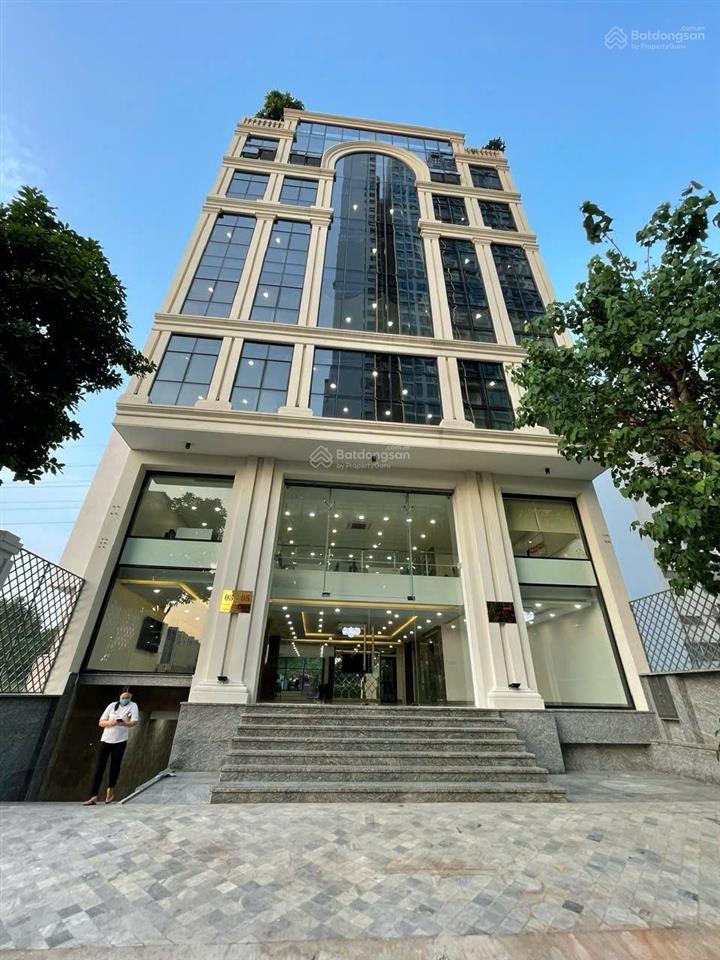 Building 1 hầm 7 lầu, mặt tiền 14m, 1450 m2 sàn, cho thuê 260tr/ tháng