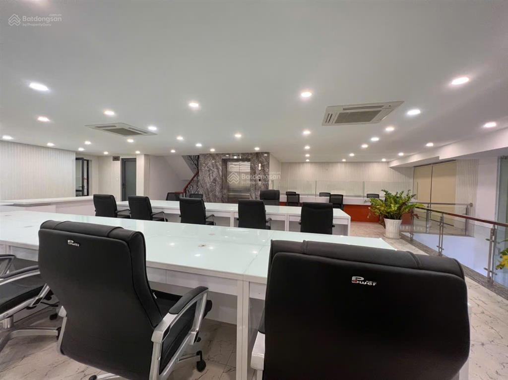 Cho thuê văn phòng vip tại thạnh mỹ lợi  dt 1450m2  giá chỉ 250 triệu/ tháng   em ngay