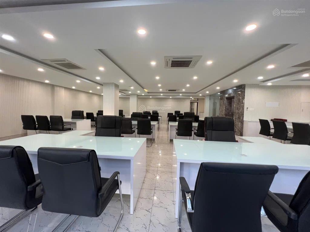 Cho thuê văn phòng vip tại thạnh mỹ lợi  dt 1450m2  giá chỉ 250 triệu/ tháng   em ngay