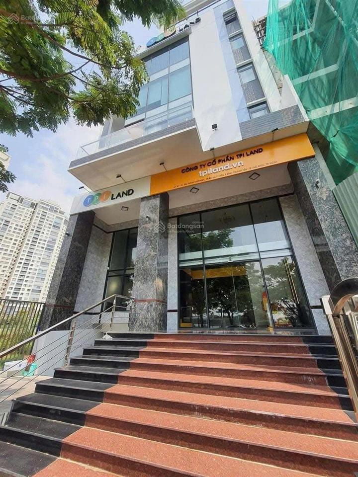 Cho thuê toà nhà trần quý kiên  diện tích 10x24m  giá chỉ 300tr/ tháng