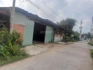 Cần tiền bán gấp nhà xưởng 1200 m2, ngay cầu vượt củ chi.giá 7 tỷ