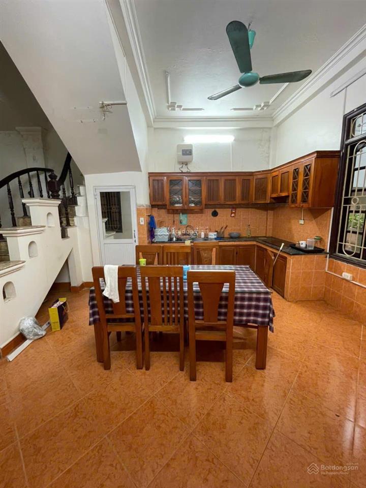 Chính chủ cho thuê nhà vườn diện tích 150m2 ở lâu dài quận long biên