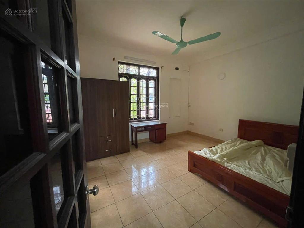 Chính chủ cho thuê nhà vườn diện tích 150m2 ở lâu dài quận long biên