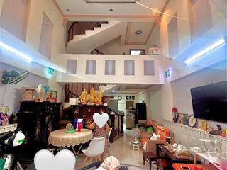Bán nhanh, bán gấp nhà nguyễn ảnh thủ, ngang 4,5m, cn 68m2 nhà kiên cố 3 tầng