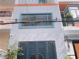 Bán gấp căn nhà đẹp, hẻm oto lớn ngay nguyễn trọng tuyển  nguyễn đình chính.