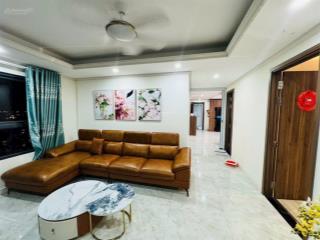 Duy nhất 1 căn 3pn 107m2, rộng nhất dự án, giá 6 tỷ 200 triệu, view triệu đô, như 0934 039 ***