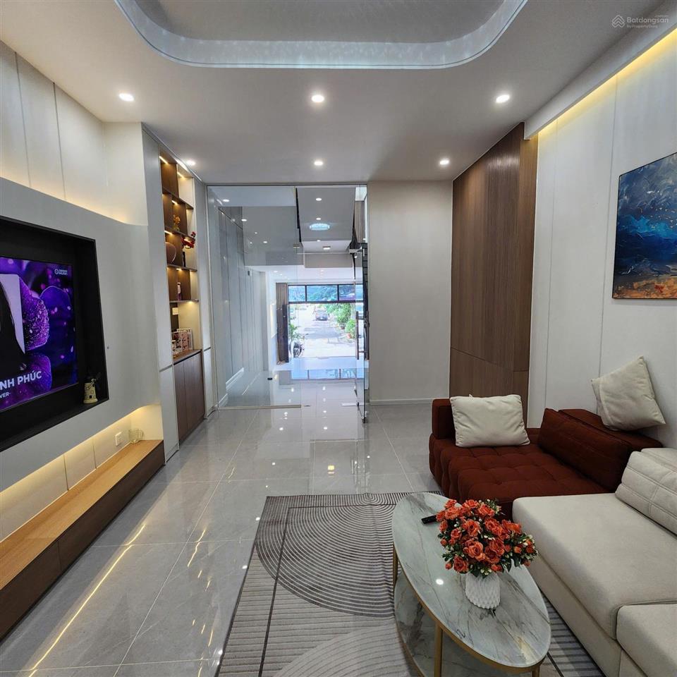 Bán nhà mặt tiền cư xá ngân hàng quận 7, đường 4f 4x19m, nhà mới xây 4 tầng, sổ hồng riêng