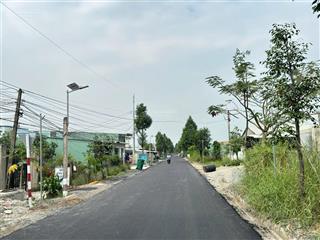 Bán 2000m2 ont (6 lô) mặt tiền đường nhựa 10m ấp 10, lương hoà, đối diện kcn pat (bán lẻ 250m2/lô)