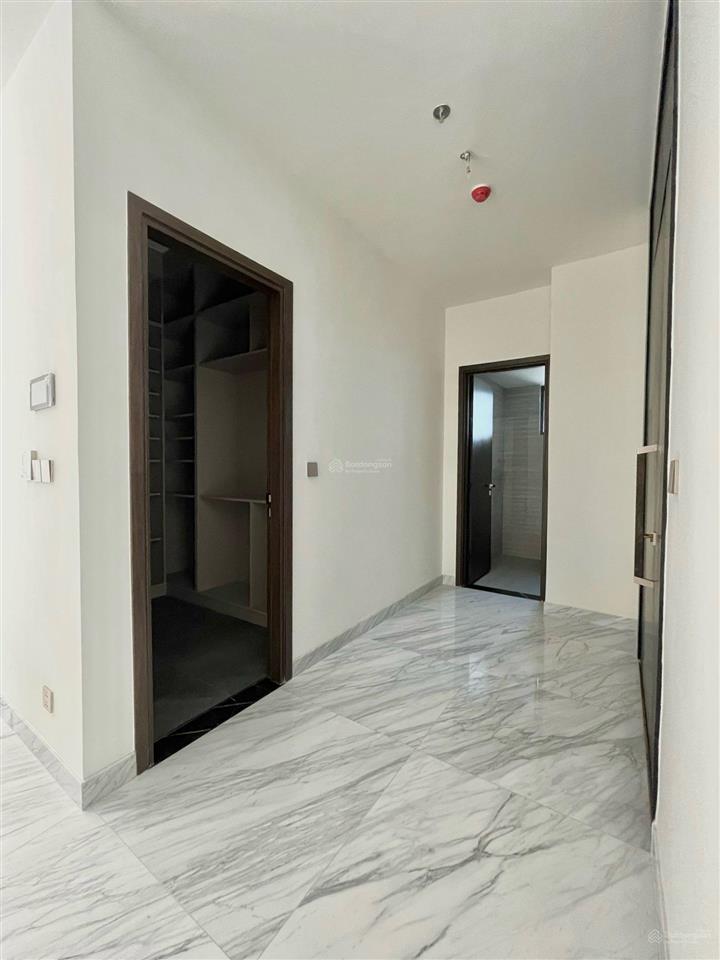 Căn 4pn giá tốt nhất. dt 325m2 view sông sg. giá 42.9 tỷ bao thuế phí.  0901 858 *** trần hải