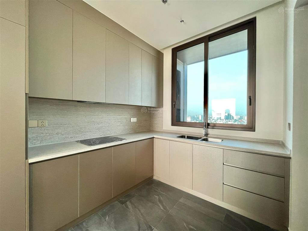 Căn 4pn giá tốt nhất. dt 325m2 view sông sg. giá 42.9 tỷ bao thuế phí.  0901 858 *** trần hải