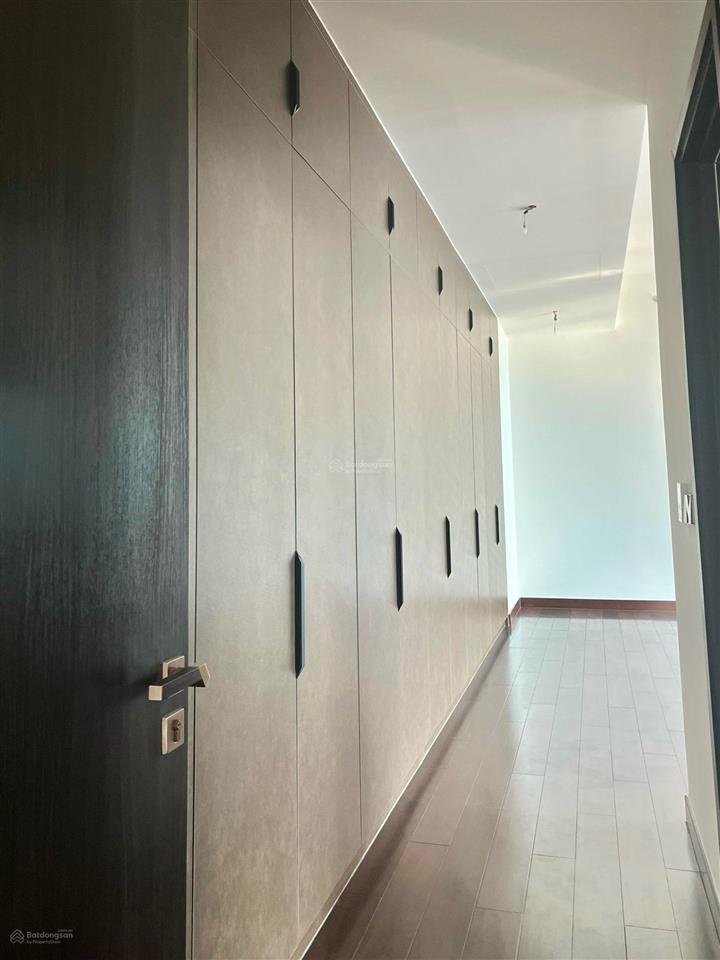 Căn 4pn giá tốt nhất. dt 325m2 view sông sg. giá 42.9 tỷ bao thuế phí.  0901 858 *** trần hải