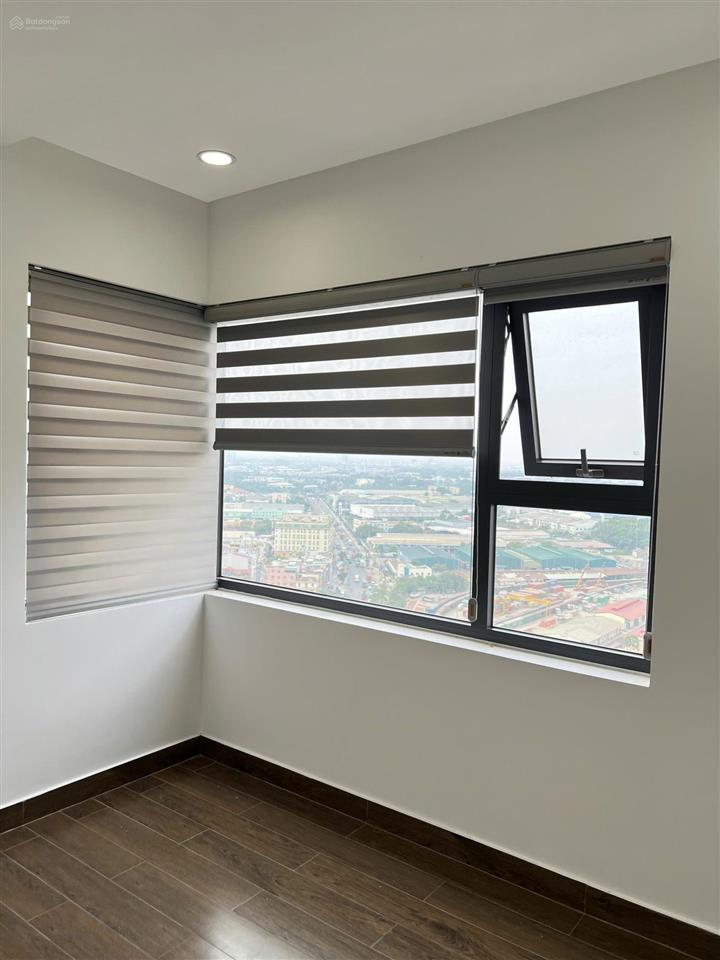 Thuê ch phú đông sky garden, căn diện tích lớn, 2pn giá 7.5tr.  0932 139 ***