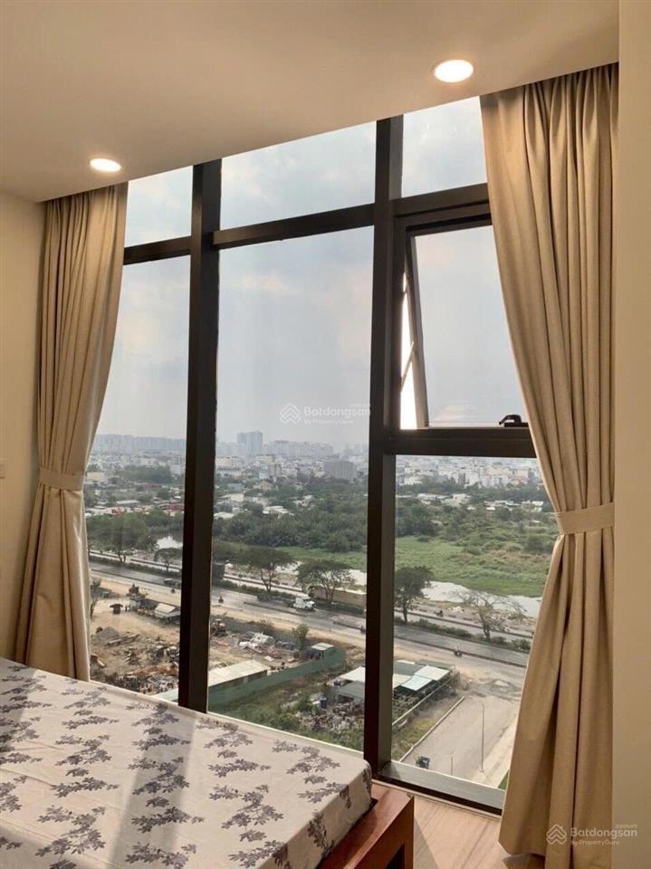 Cty chuyên eco green đã 04 năm, vp tại dự án bán 1pn  4.8 tỷ full nội thất, tầng cao, 0932 139 ***