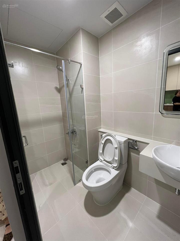 Em chuyên ch q7 riverside (2pn 2wc 3.7tỷ) nắm giá tốt, xem 24/7  0965 431 ***