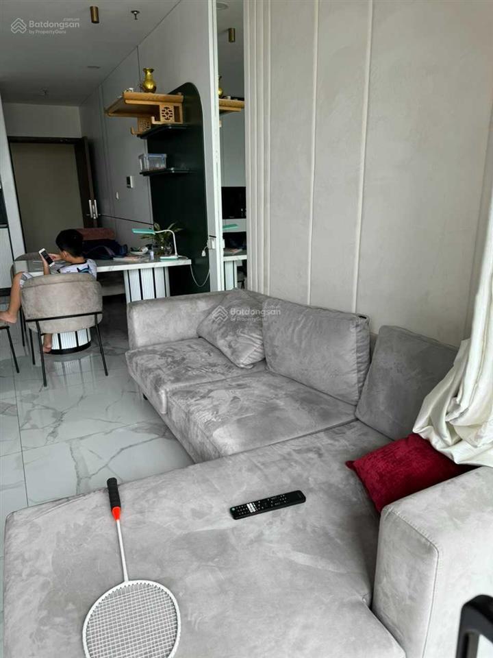 Bán opal boulevard 2pn2wc 3.3 tỷ, có sổ, 77m2. thương lượng bao thuế phí.  0932 139 ***