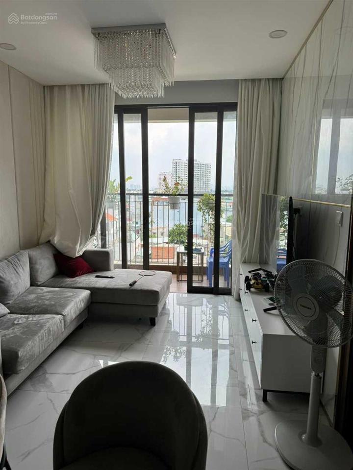 Bán opal boulevard 2pn2wc 3.3 tỷ, có sổ, 77m2. thương lượng bao thuế phí.  0932 139 ***