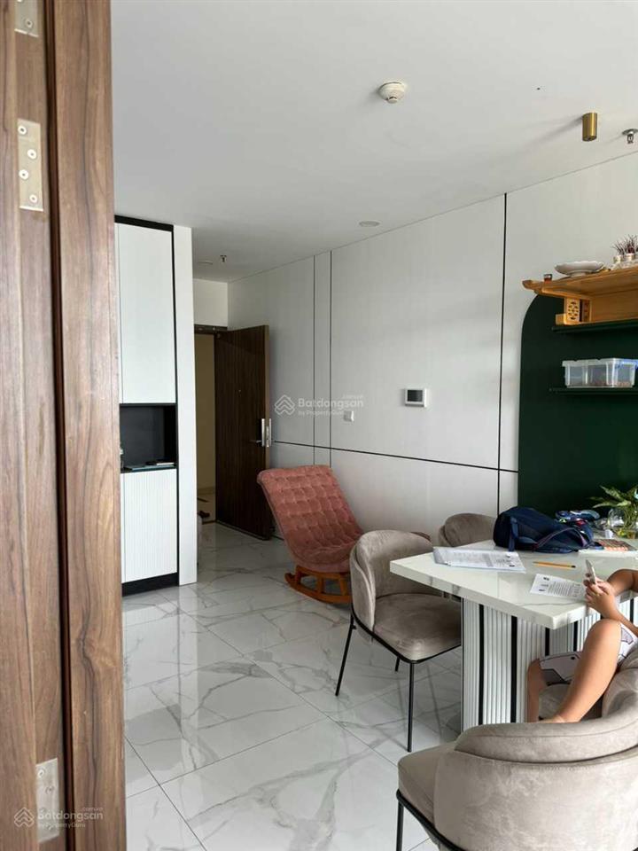 Bán opal boulevard 2pn2wc 3.3 tỷ, có sổ, 77m2. thương lượng bao thuế phí.  0932 139 ***