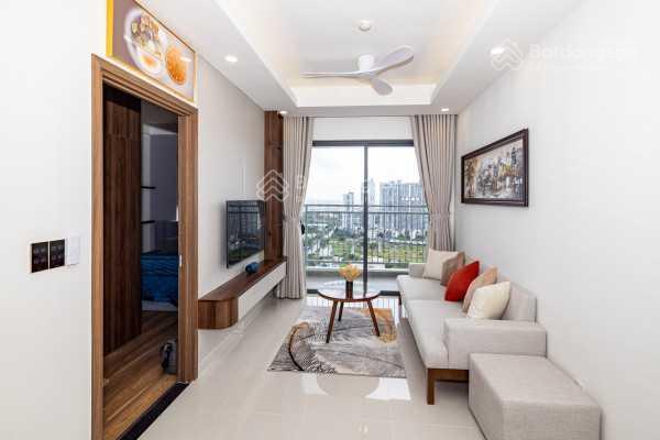Cho thuê q7 riverside gần rmit, tdt gồm 2pn 2wc 9tr full nt view đẹp.  0965 431 ***