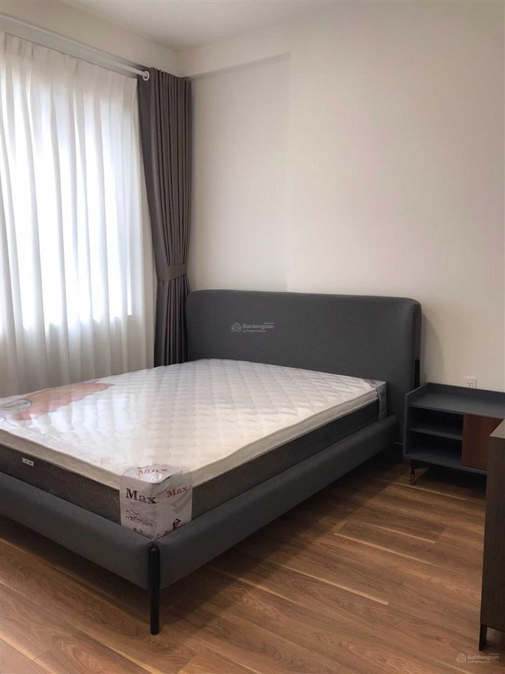 Cho thuê q7 riverside gần rmit, tdt gồm 2pn 2wc 9tr full nt view đẹp.  0965 431 ***