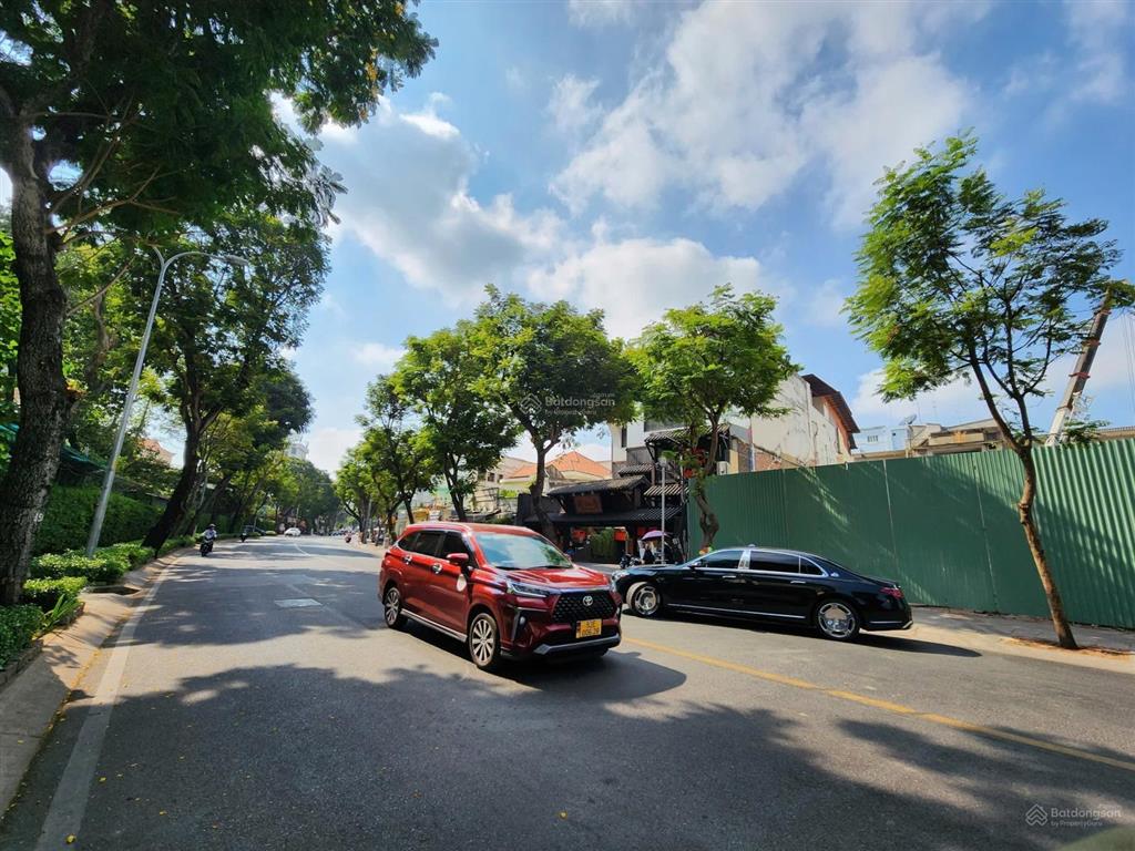 Bán khuôn đất lớn cực kì khan hiếm gần 1000m2 mặt tiền trường sa, phường 17, bình thạnh