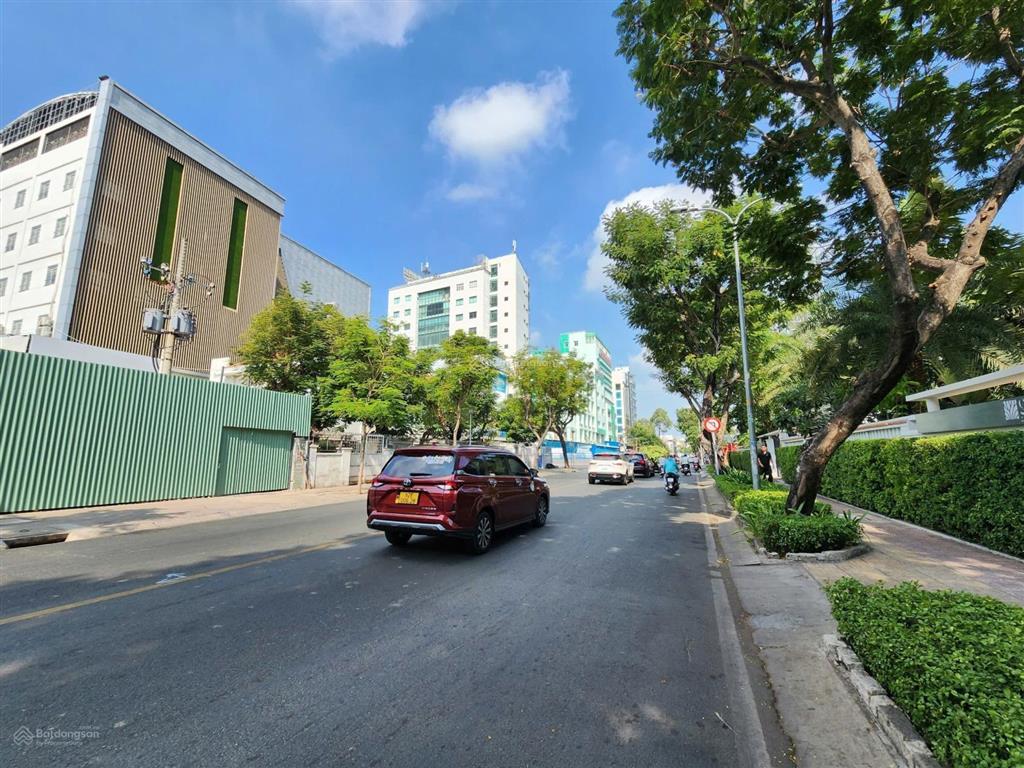 Bán khuôn đất lớn cực kì khan hiếm gần 1000m2 mặt tiền trường sa, phường 17, bình thạnh