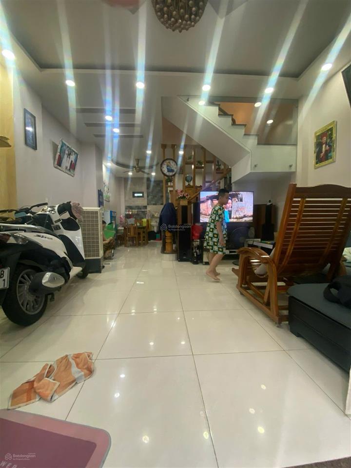 Nhà đẹp chủ xây tâm huyết sát ql 13 hẻm ô tô 6,8 tỷ tl