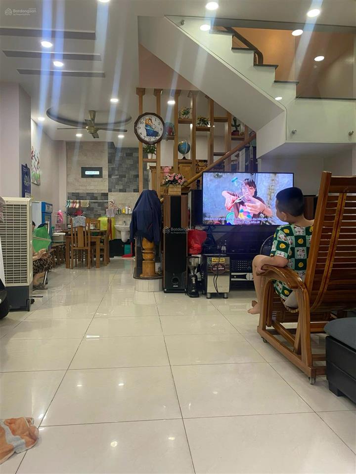 Nhà đẹp chủ xây tâm huyết sát ql 13 hẻm ô tô 6,8 tỷ tl