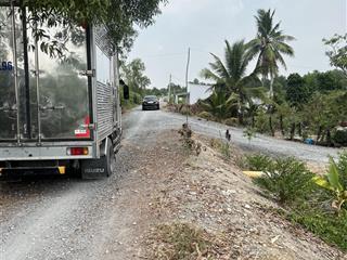 Cần bán 600m2 đất vườn có sẵn 100m2 thổ cư tại xã thạnh lợi bến lức long an . đất view kênh lớn .