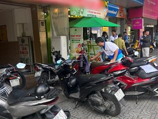 Cho thuê mặt bằng kinh doanh tự do. có lề đường, lối đi riêng. có chỗ ở lại