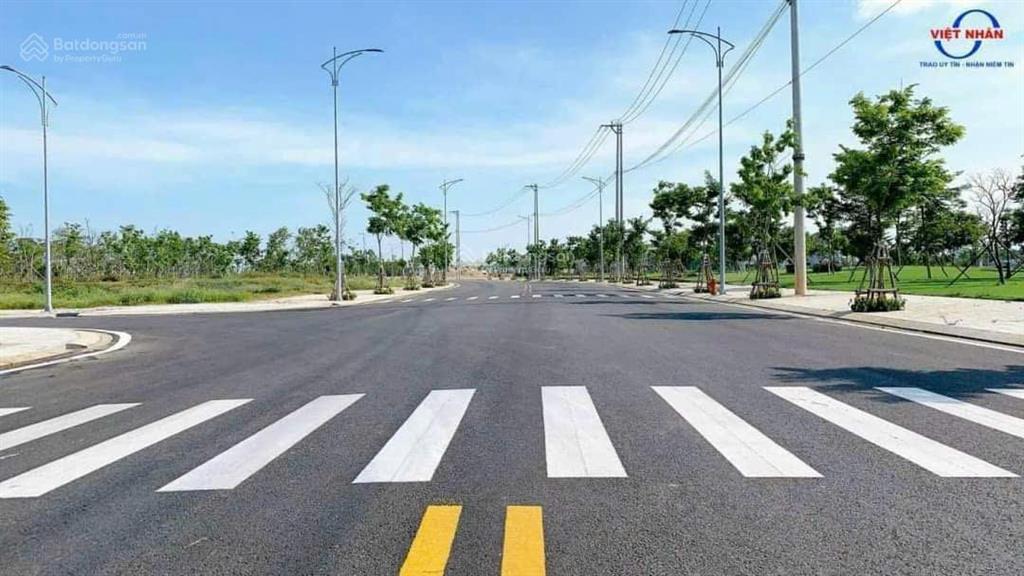Cực hiếm, 02 lô liền kề trục chính cổng vào khu dvhh vsip quảng ngãi, 264m2, thuận tiện kinh doanh