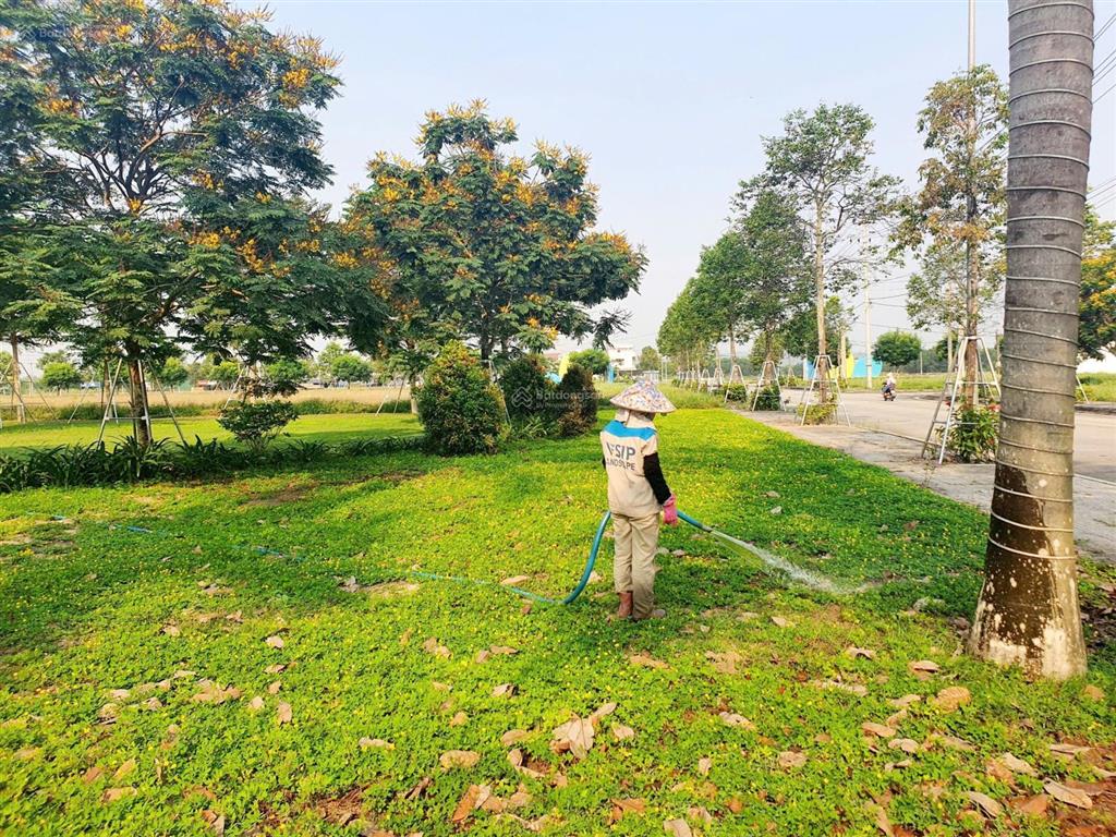 01 lô giá tốt. 9.3 tr/m2, vị trí đẹp tại khu dvhh vsip quảng ngãi, shr, hỗ trợ ngân hàng