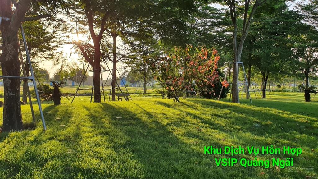 Lô góc 328m2 đẹp nhất quảng ngãi, view công viên vsip #15000m2, giá 18,5 tr/m2. mặt tiền kinh doanh