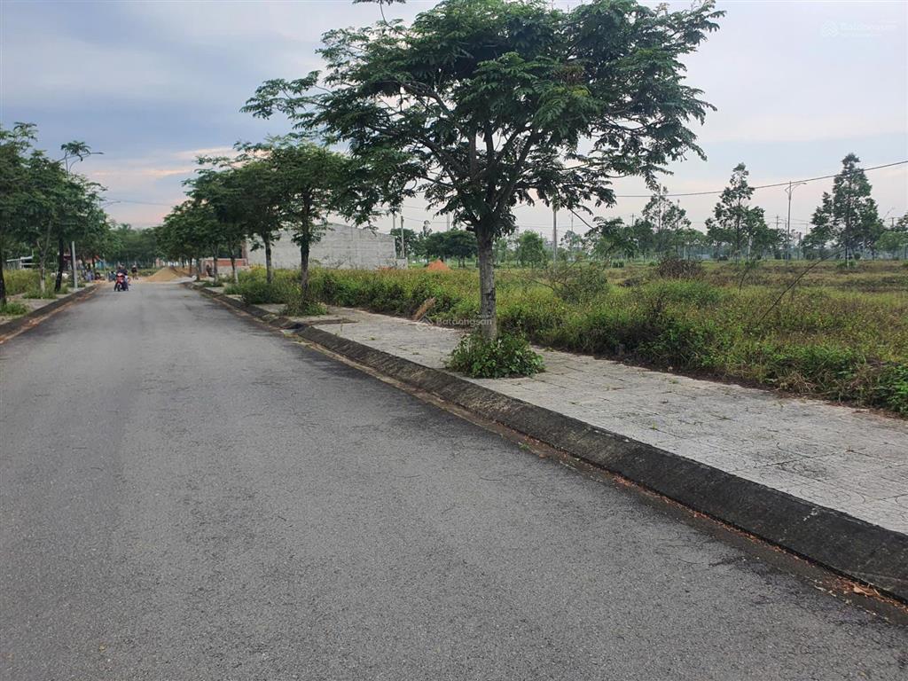 Bán lô rẻ nhất dự án, 10tr/m2 tại khu a khu dvhh vsip quảng ngãi. xây được 5 tầng. tối ưu sử dụng