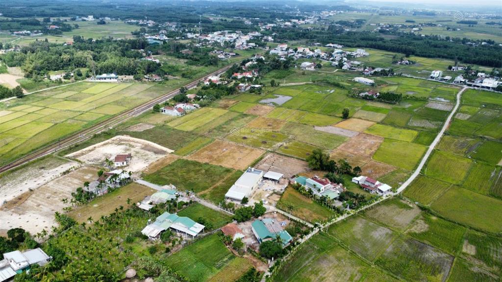 Đất tịnh thọ 3192m2 có 800 thổ cư, gần vsip, giá tốt 2,1 tỷ. xem đất thích ngay 0934 192 ***  khanh