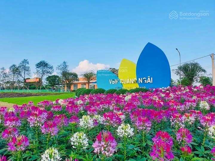 Khu dịch vụ hỗn hợp vsip quảng ngãi, đất mt đường rộng 25m, view công viên, 19tr/m2. hướng tây