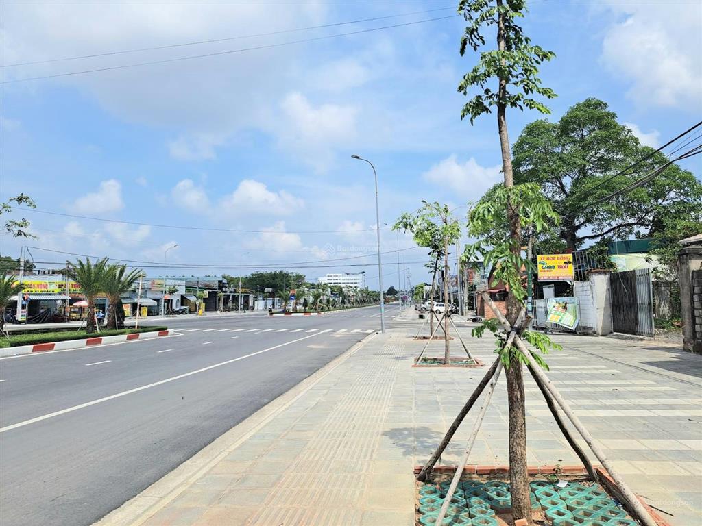 Siêu phẩm mặt tiền trần hưng đạo rộng 40m trung tâm phú mỹ, gần siêu thị go, dt 5x35m giá 6.8 tỷ