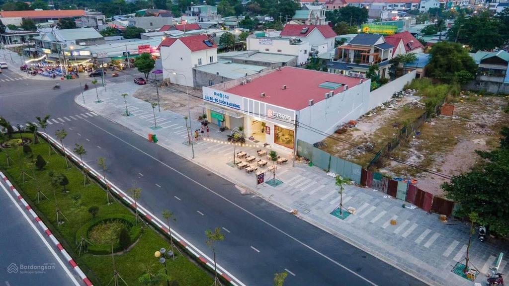 Siêu phẩm mặt tiền trần hưng đạo rộng 40m trung tâm phú mỹ, gần siêu thị go, dt 5x35m giá 6.8 tỷ